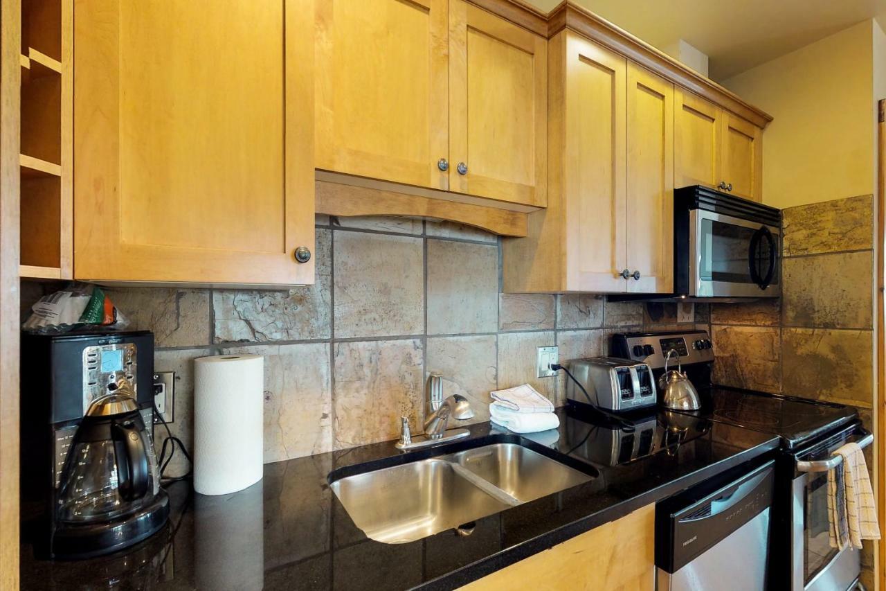 South Face B Apartment Big White Ski Resort ภายนอก รูปภาพ