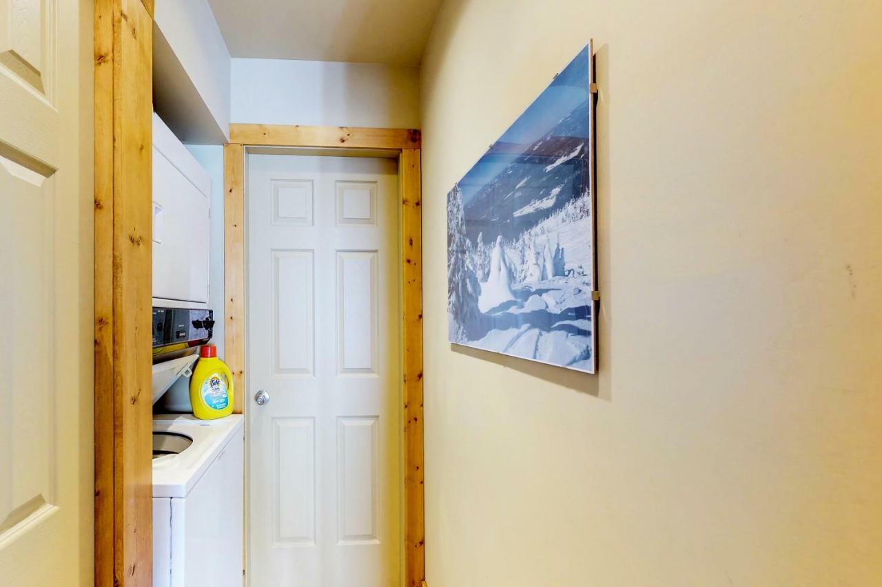 South Face B Apartment Big White Ski Resort ภายนอก รูปภาพ